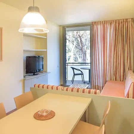 Ciutat De Palol 4*
