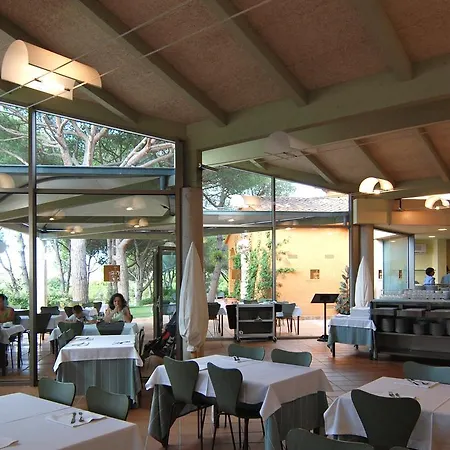 Ciutat De Palol Hotel apartamentowy 4*