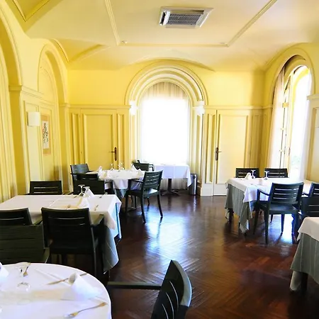Ciutat De Palol Aparthotel 4*