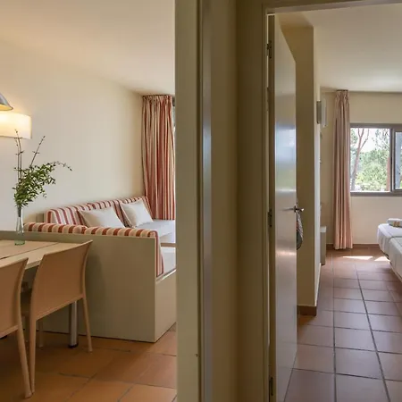Ciutat De Palol Aparthotel