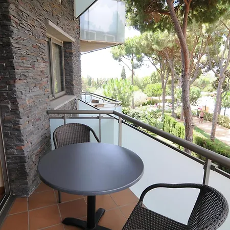 Ciutat De Palol Aparthotel