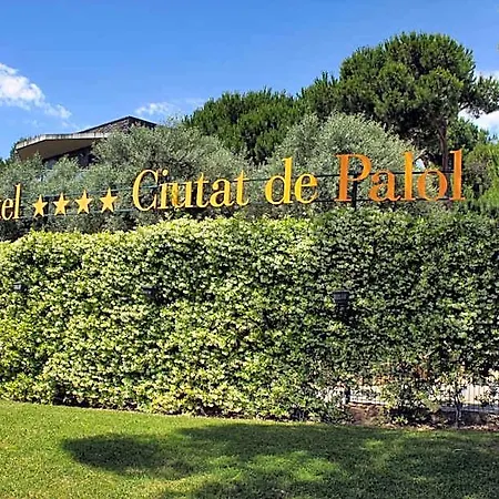 Ciutat De Palol Hotel apartamentowy