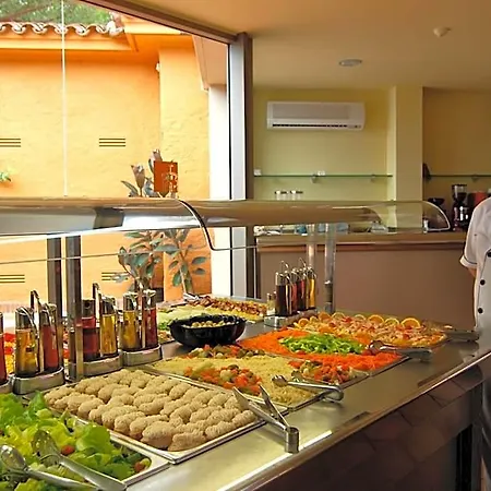 Hotel apartamentowy Ciutat De Palol 4*