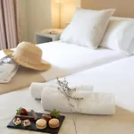 Ciutat De Palol Apart-hotel