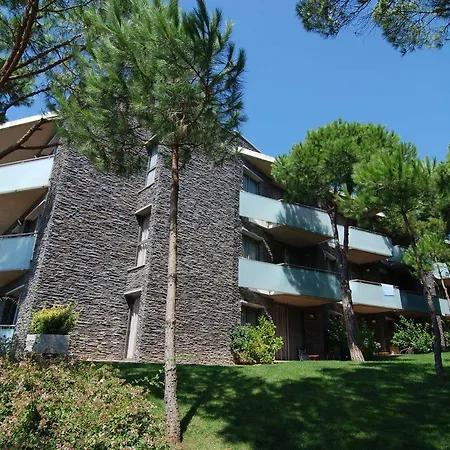 Ciutat De Palol Aparthotel